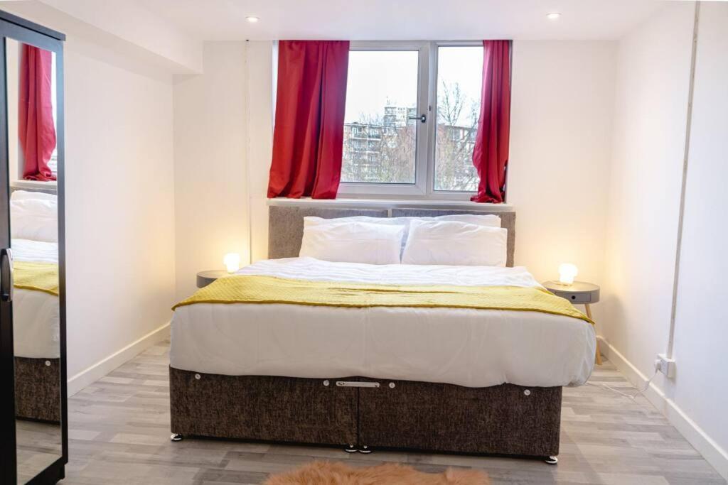 Apartamento 2 Bed With Free Parking Londres Exterior foto